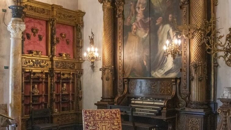 Old arts buyers in Marvin, North Carolina. Updated 2025